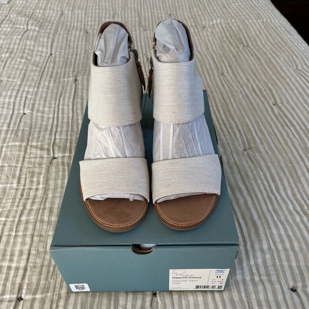 NWT TOMS Majorca Sandal Heels in Natural